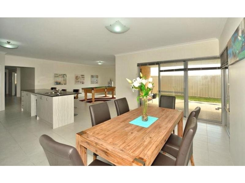 181 Pebble Beach Boulevard, Meadow Springs WA 6210