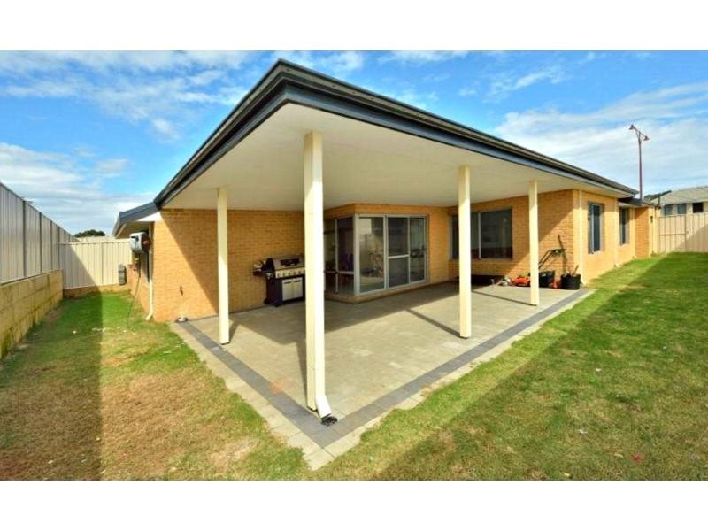 181 Pebble Beach Boulevard, Meadow Springs WA 6210