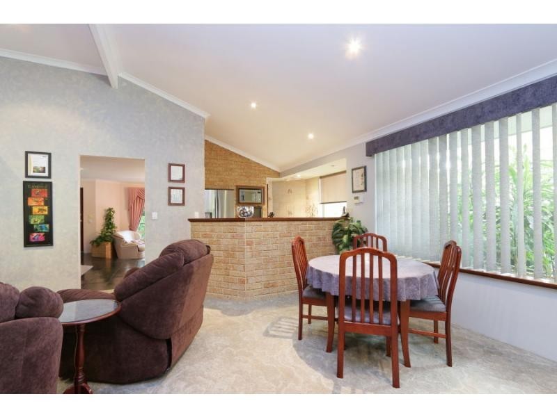 7 Hillview Rise, Cooloongup WA 6168