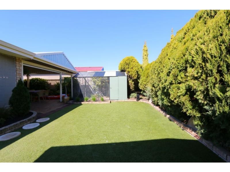 7 Hillview Rise, Cooloongup WA 6168