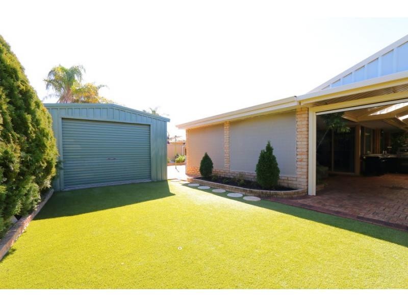 7 Hillview Rise, Cooloongup WA 6168