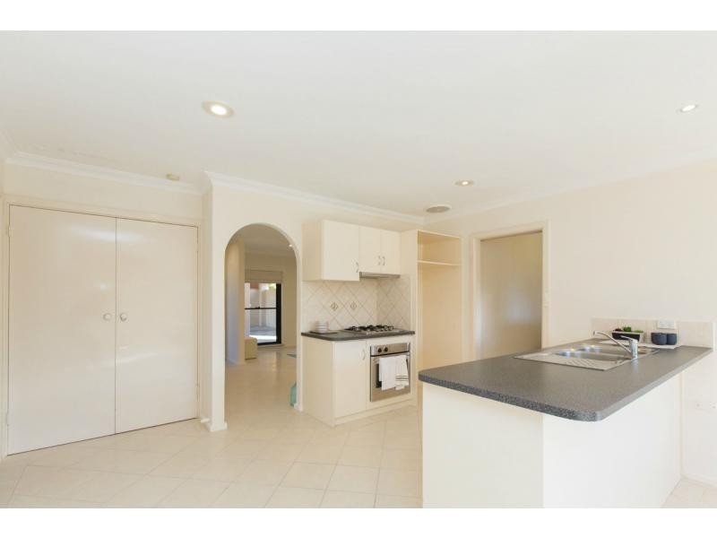 27 Endeavour Avenue, Bull Creek WA 6149