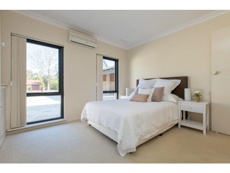 27 Endeavour Avenue, Bull Creek WA 6149