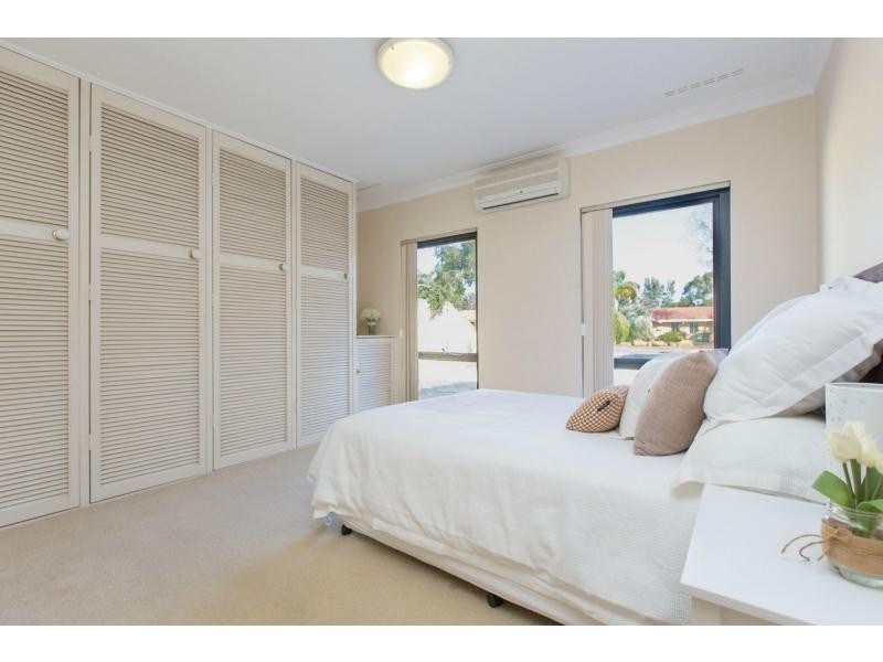 27 Endeavour Avenue, Bull Creek WA 6149