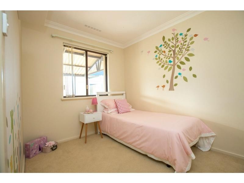 27 Endeavour Avenue, Bull Creek WA 6149