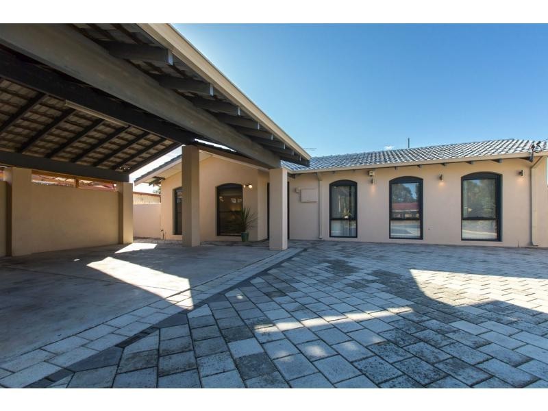 27 Endeavour Avenue, Bull Creek WA 6149