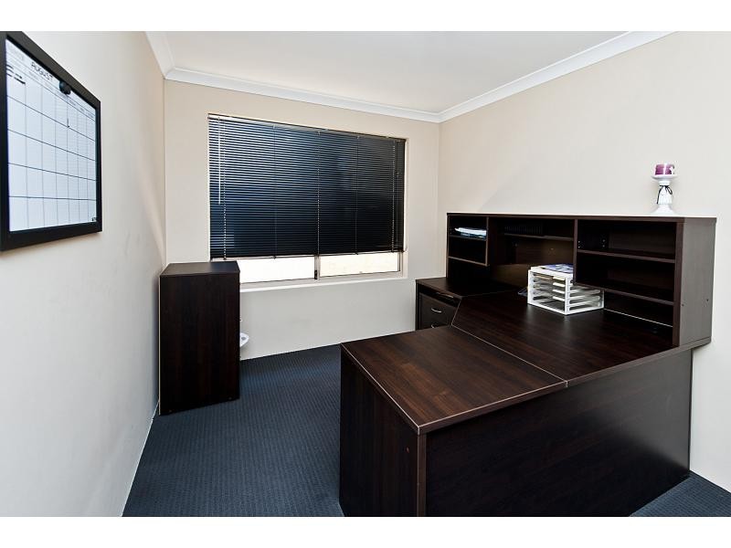 8 Rennex Ramble, Ellenbrook WA 6069