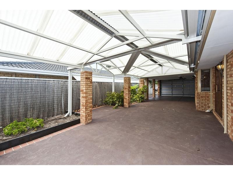 55 Rand Avenue, Waikiki WA 6169