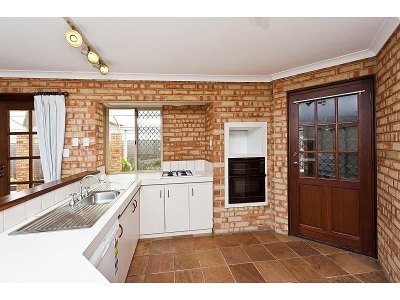 55 Rand Avenue, Waikiki WA 6169