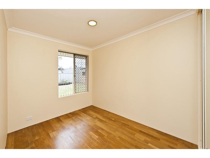 55 Rand Avenue, Waikiki WA 6169