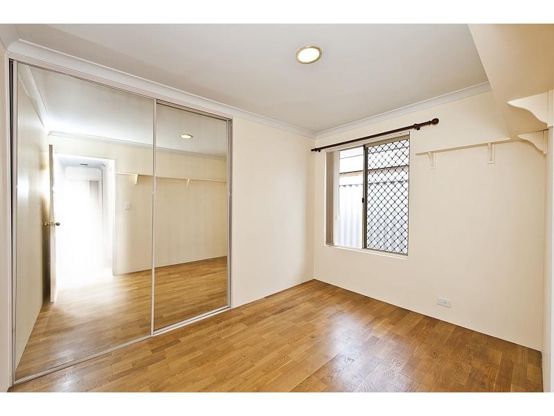 55 Rand Avenue, Waikiki WA 6169