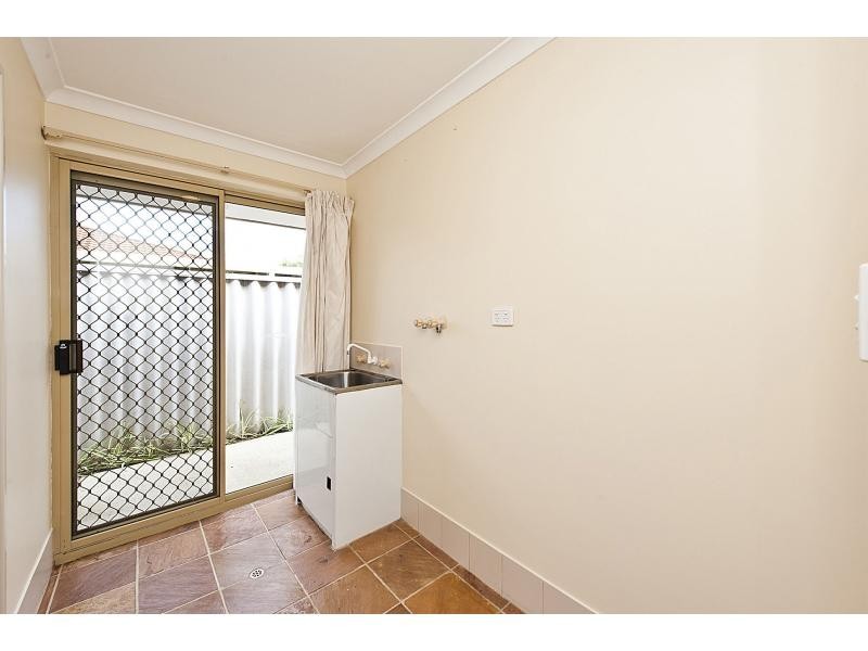 55 Rand Avenue, Waikiki WA 6169