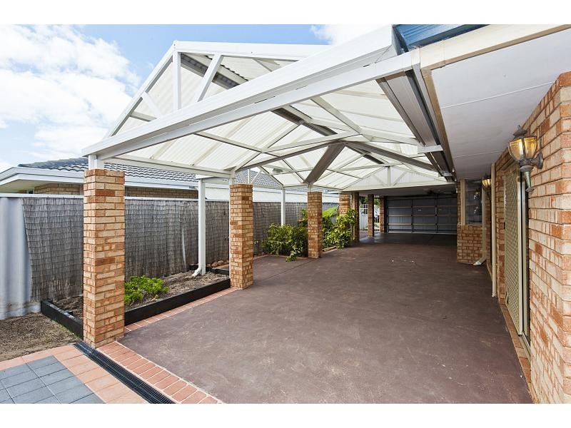 55 Rand Avenue, Waikiki WA 6169