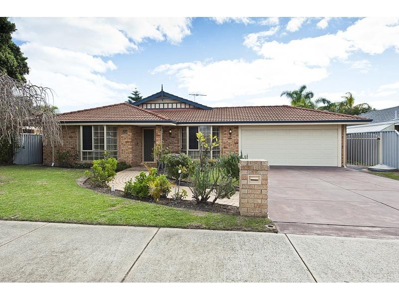 55 Rand Avenue, Waikiki WA 6169