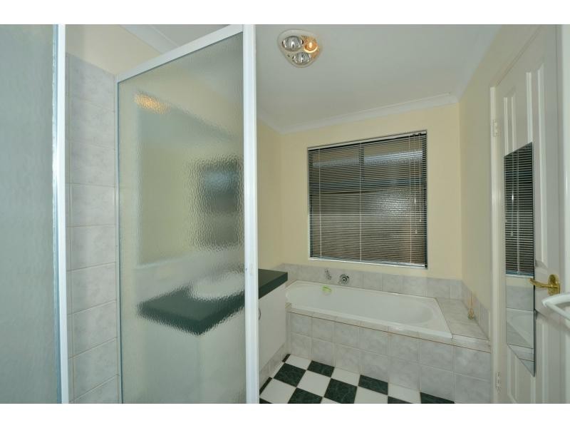 37 Suncrest Meander, Meadow Springs WA 6210