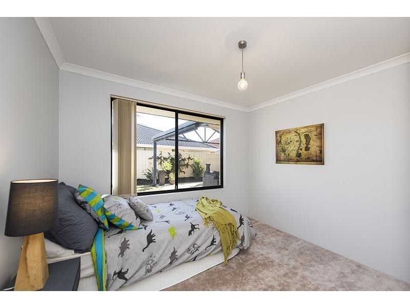 3 Meerup Drive, Success WA 6164