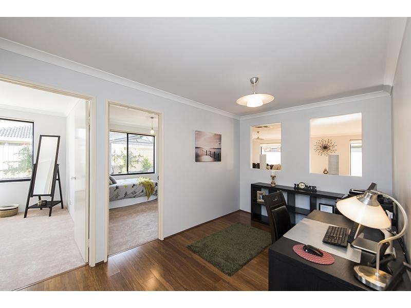 3 Meerup Drive, Success WA 6164