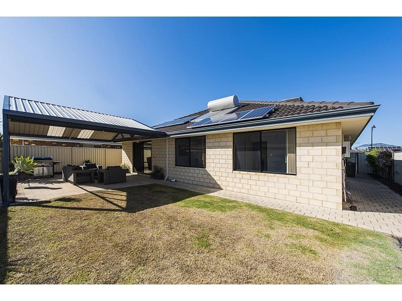 3 Meerup Drive, Success WA 6164