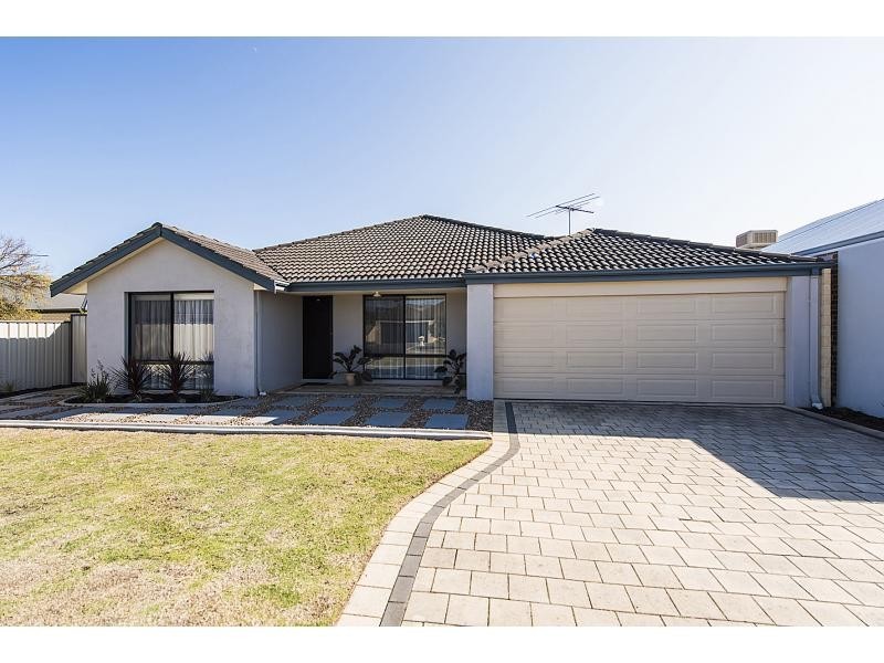 3 Meerup Drive, Success WA 6164