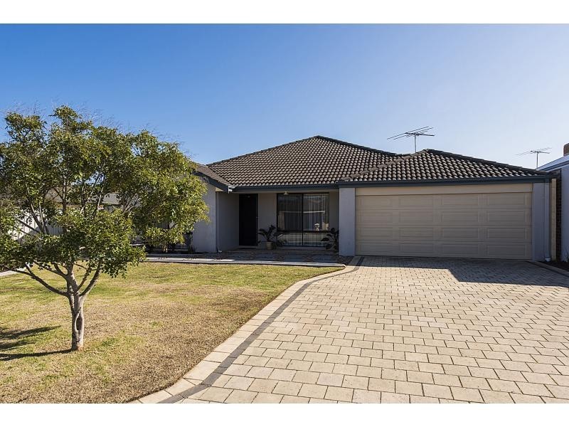 3 Meerup Drive, Success WA 6164