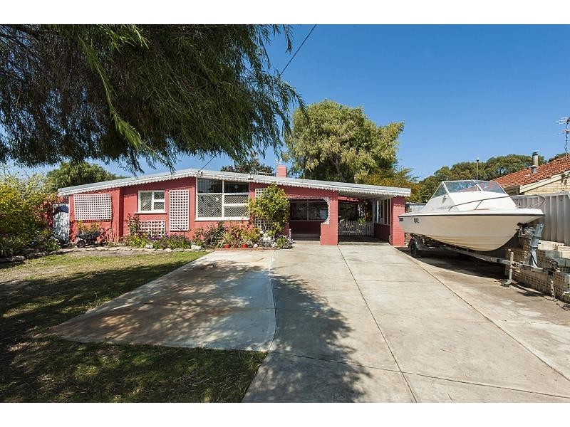 15 Heaton Way, Safety Bay WA 6169