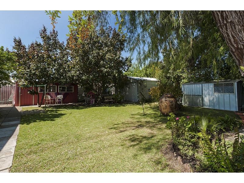 15 Heaton Way, Safety Bay WA 6169