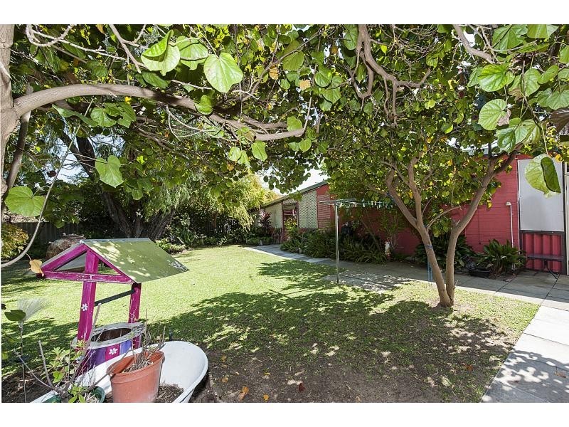 15 Heaton Way, Safety Bay WA 6169