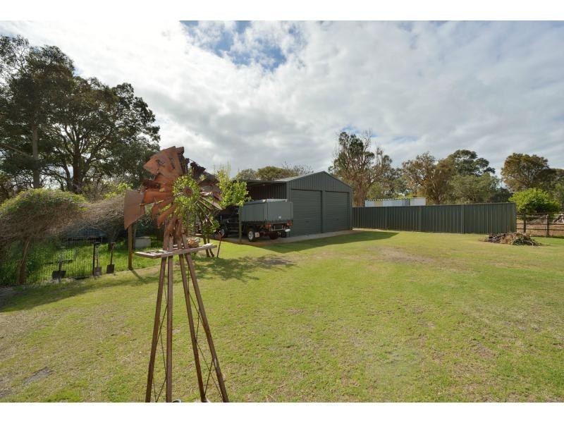 14 Paull Street, Furnissdale WA 6209