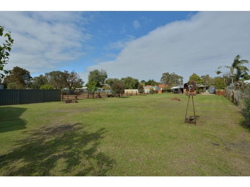 14 Paull Street, Furnissdale WA 6209