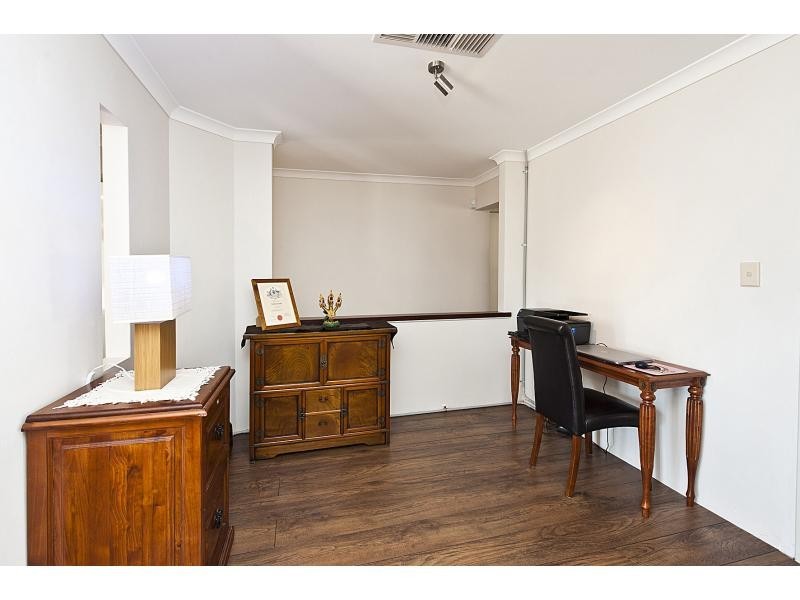 2 Mackerel Close, Warnbro WA 6169