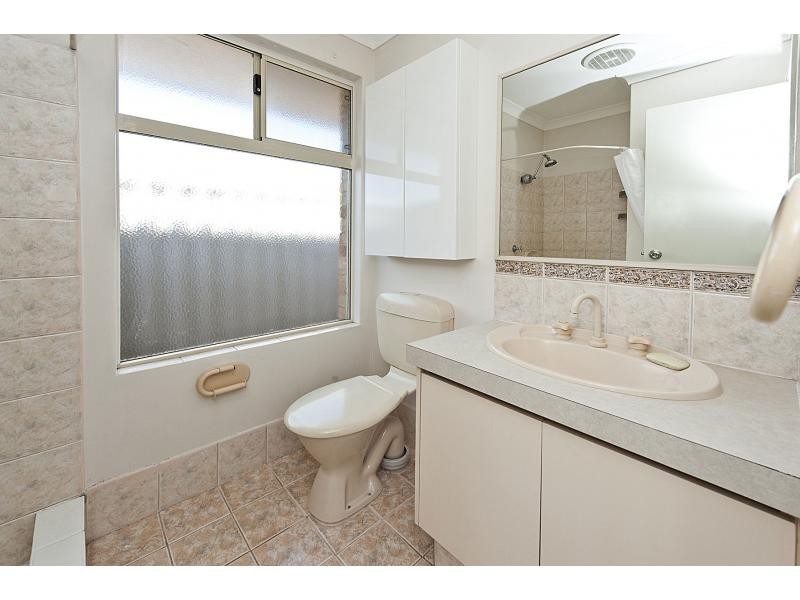 2 Mackerel Close, Warnbro WA 6169