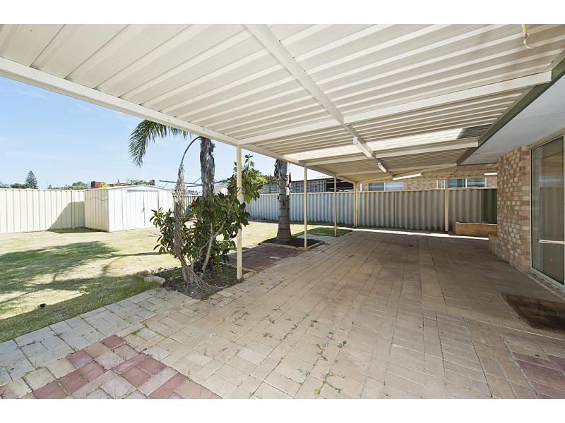2 Mackerel Close, Warnbro WA 6169