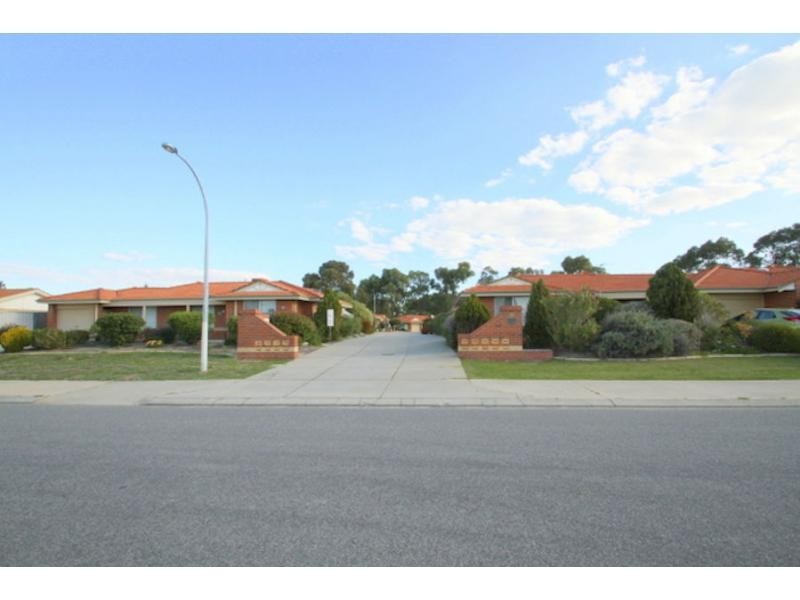 33/12 McNicholl Street, Rockingham WA 6168