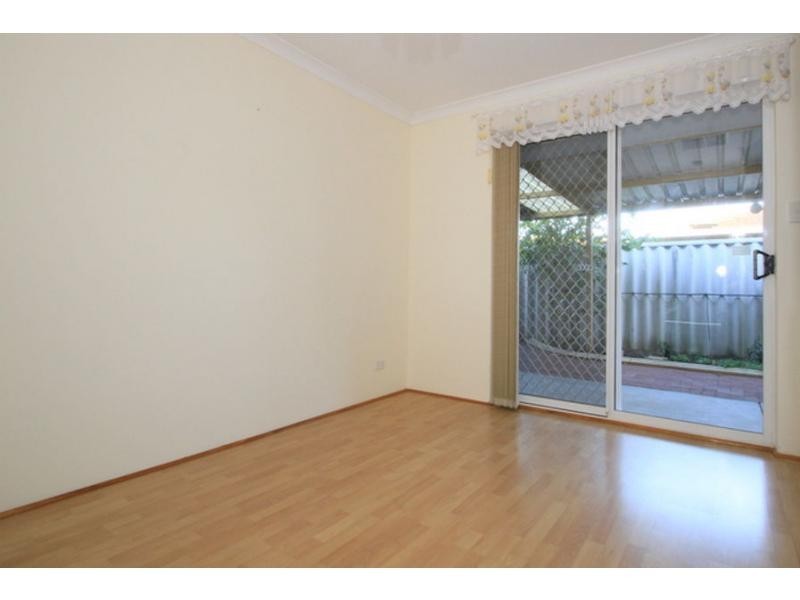 33/12 McNicholl Street, Rockingham WA 6168