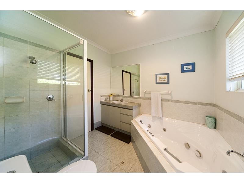 5 Lana Court, Rossmoyne WA 6148