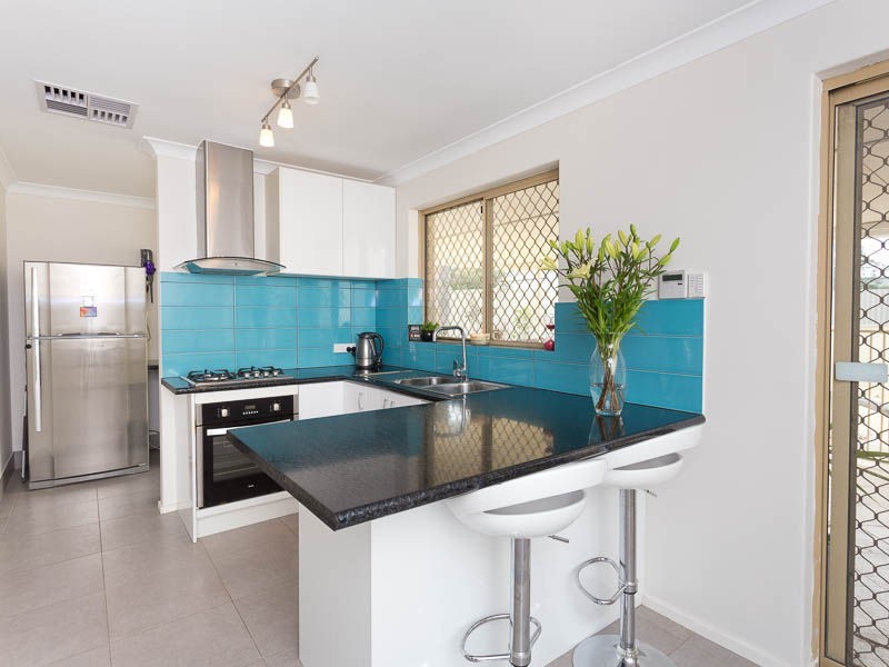 19 Grassbird Loop, Yangebup WA 6164