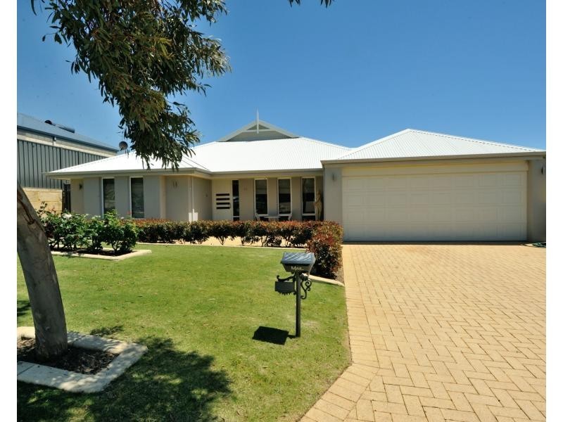 15 Borealis Drive, Baldivis WA 6171