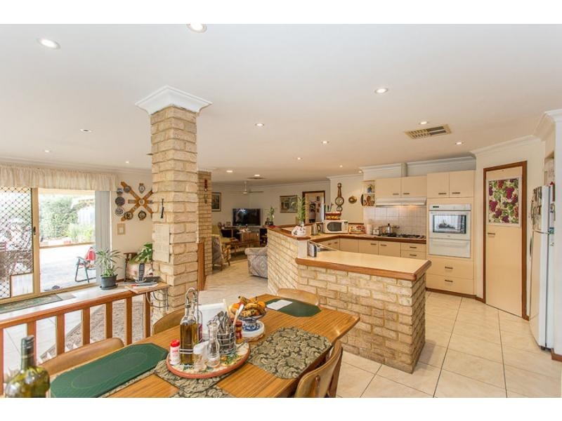 30 Kirwan Way, Winthrop WA 6150