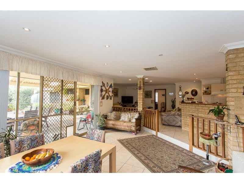 30 Kirwan Way, Winthrop WA 6150