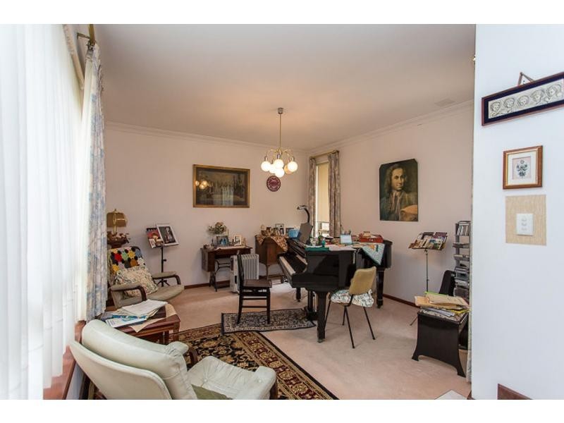 30 Kirwan Way, Winthrop WA 6150