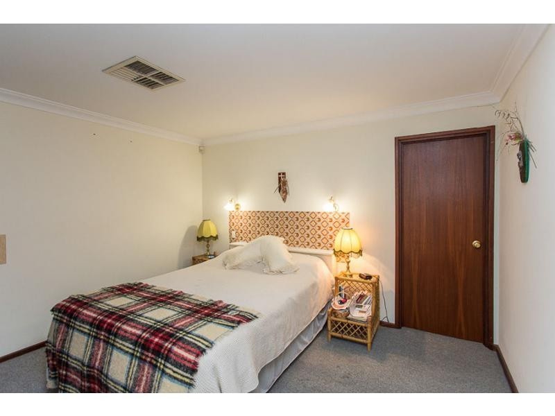 30 Kirwan Way, Winthrop WA 6150