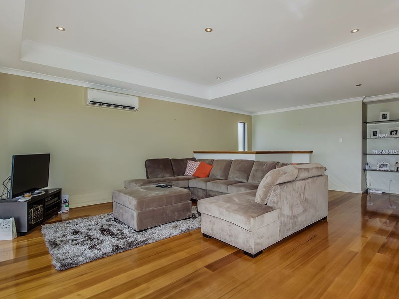 2/61 Jecks Street, Rockingham WA 6168