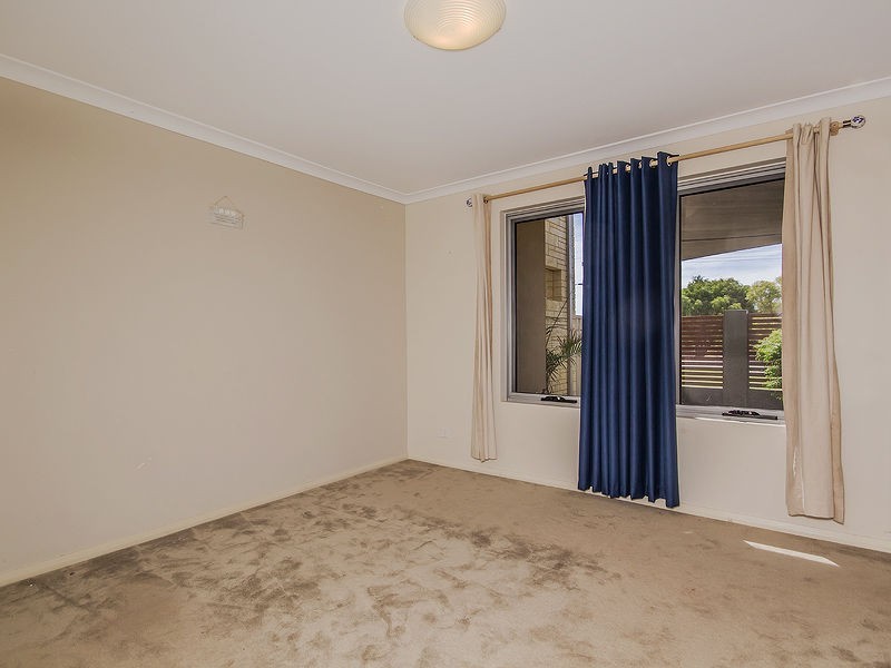 2/61 Jecks Street, Rockingham WA 6168