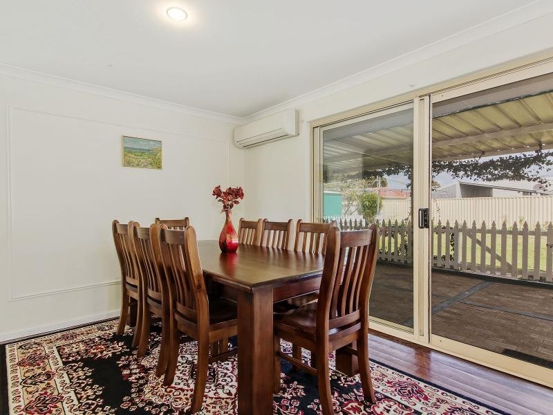 5 Hopkins Place, Waikiki WA 6169