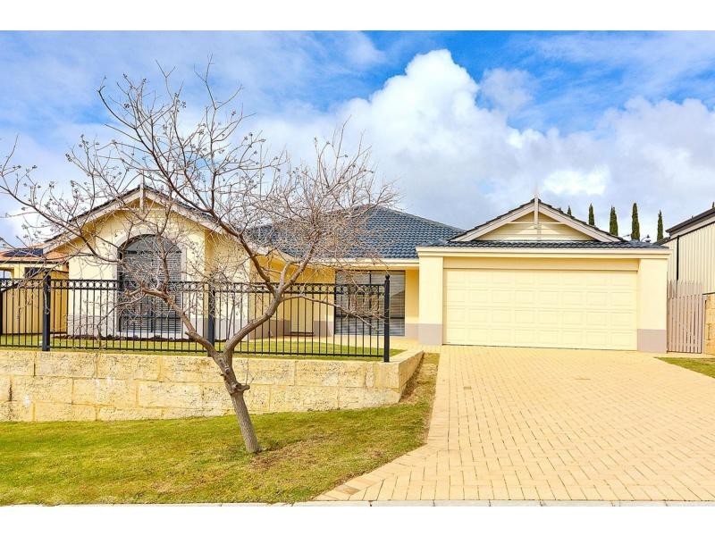 8 San Remo Bend, Clarkson WA 6030