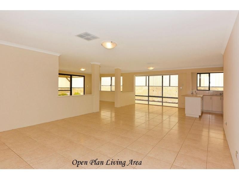 8 San Remo Bend, Clarkson WA 6030