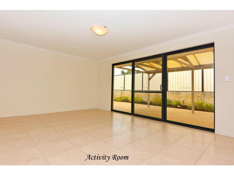 8 San Remo Bend, Clarkson WA 6030