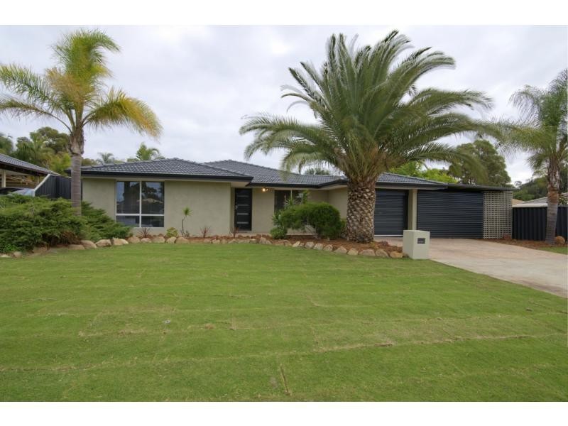 24 Williambury Drive, Yangebup WA 6164