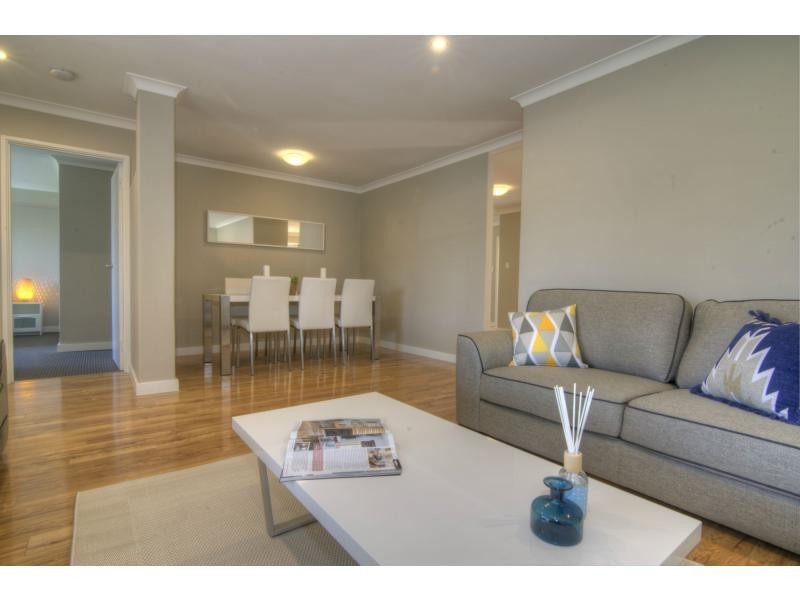 24 Williambury Drive, Yangebup WA 6164