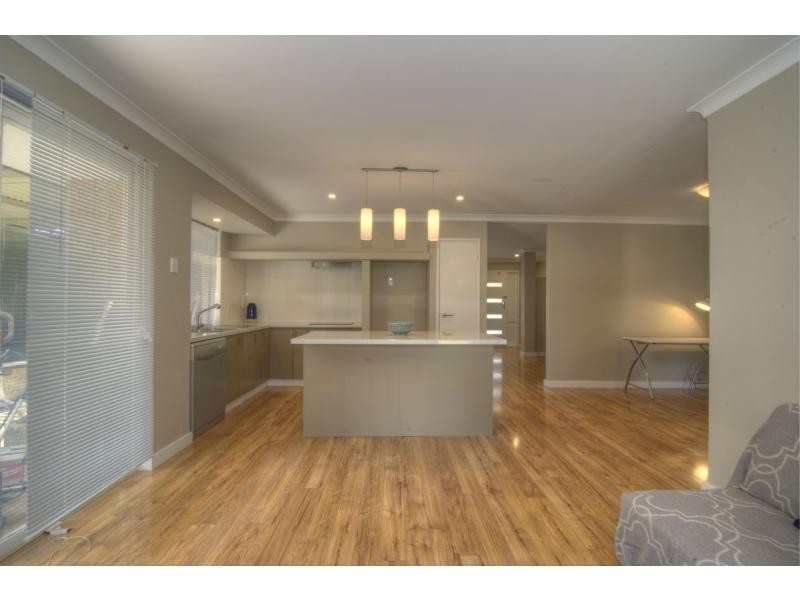 24 Williambury Drive, Yangebup WA 6164